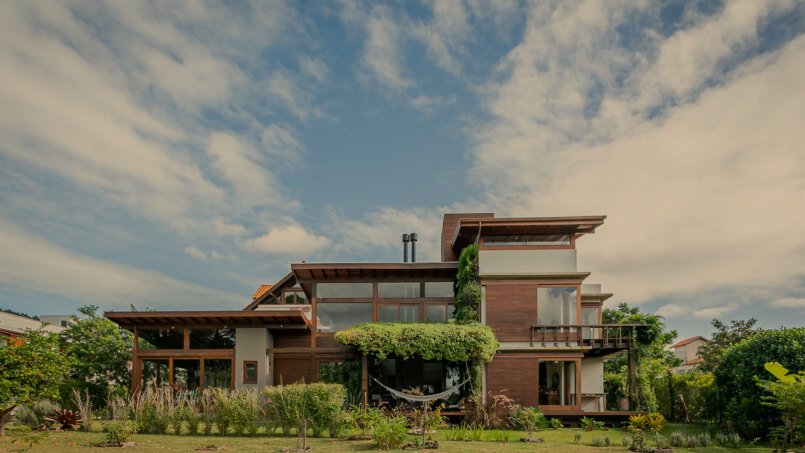 CASA EM CONDOMÍNIO NO RIO TAVARES