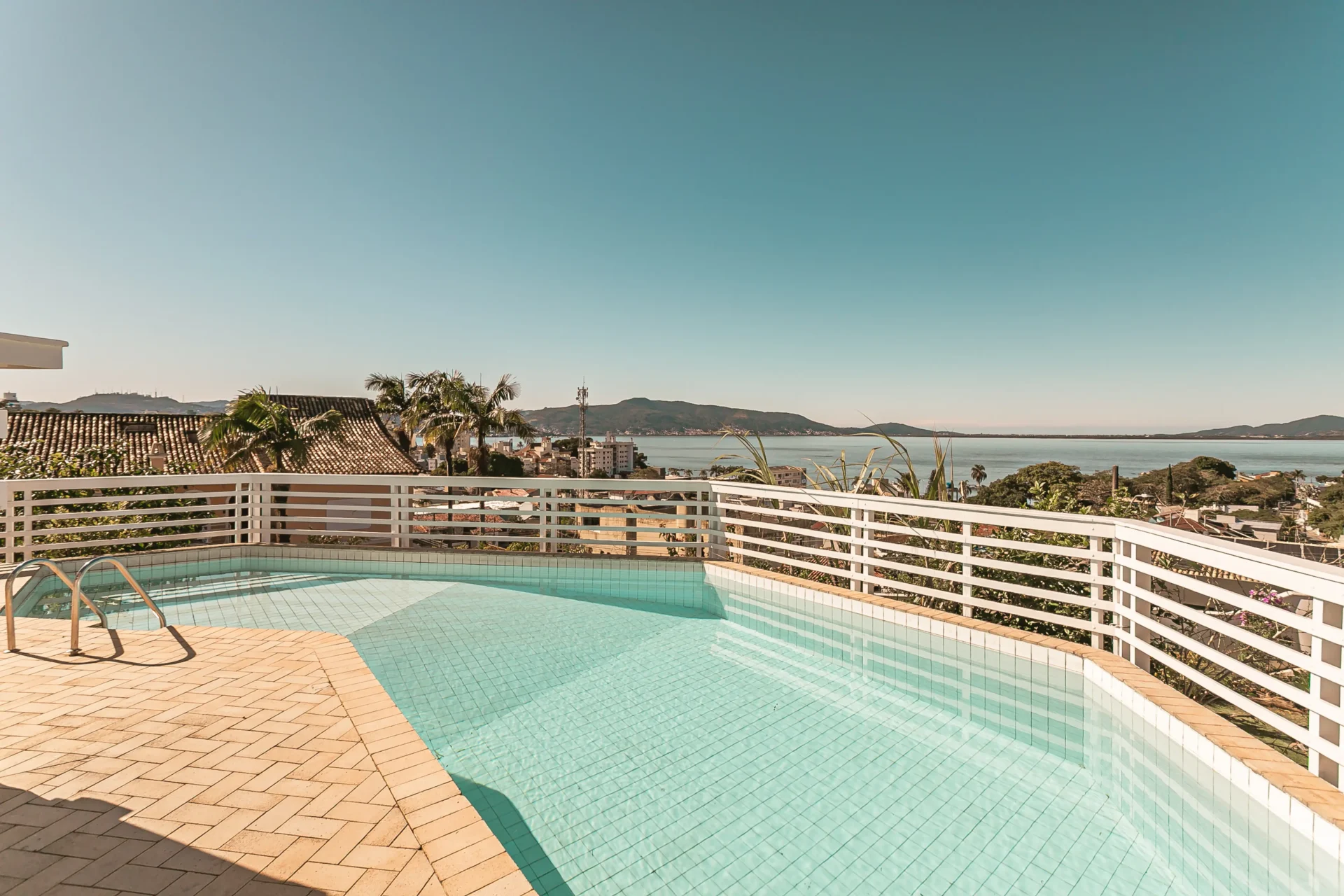 Casa com vista mar em Coqueiros