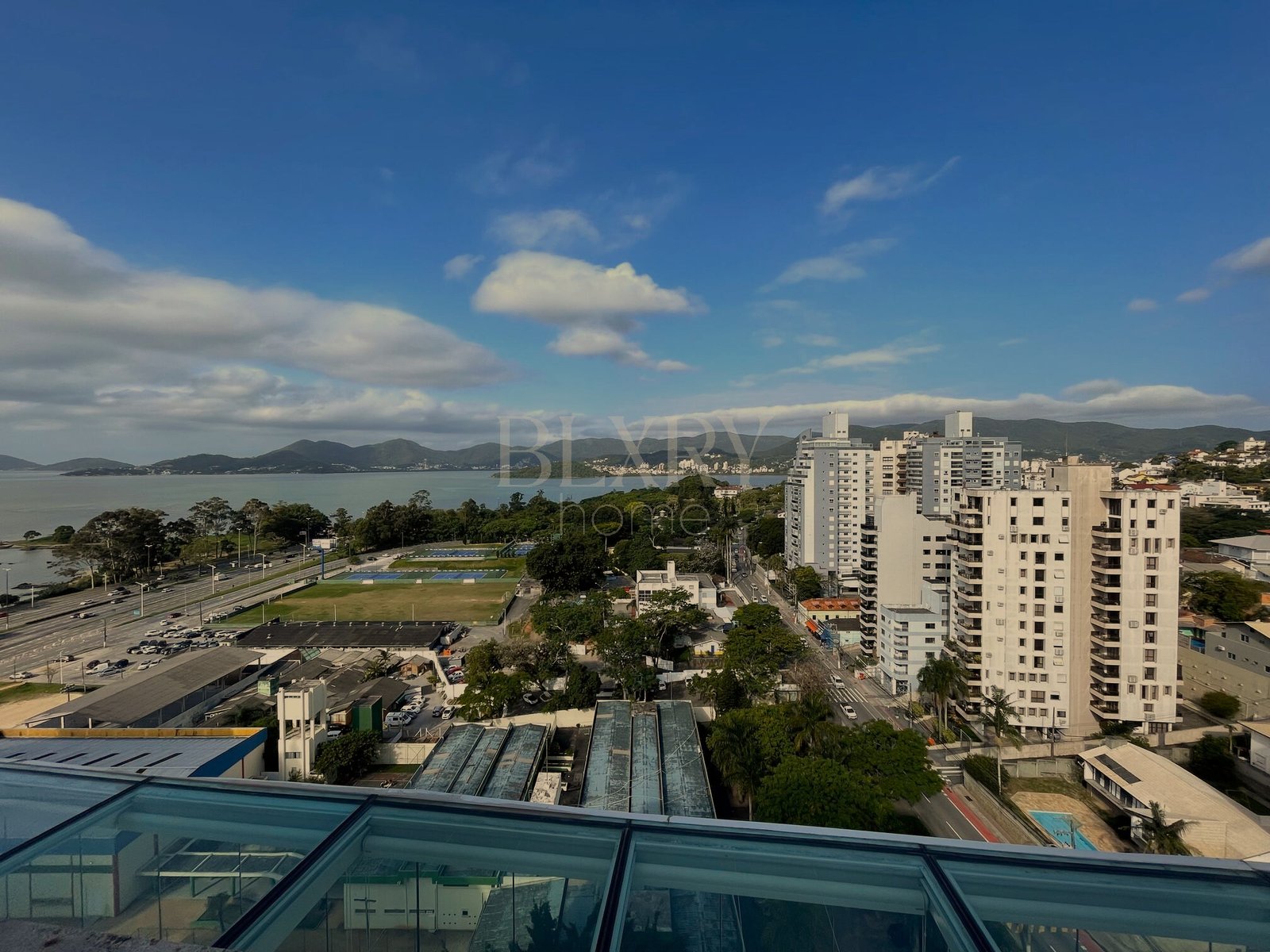 Cobertura com vista mar em Florianópolis