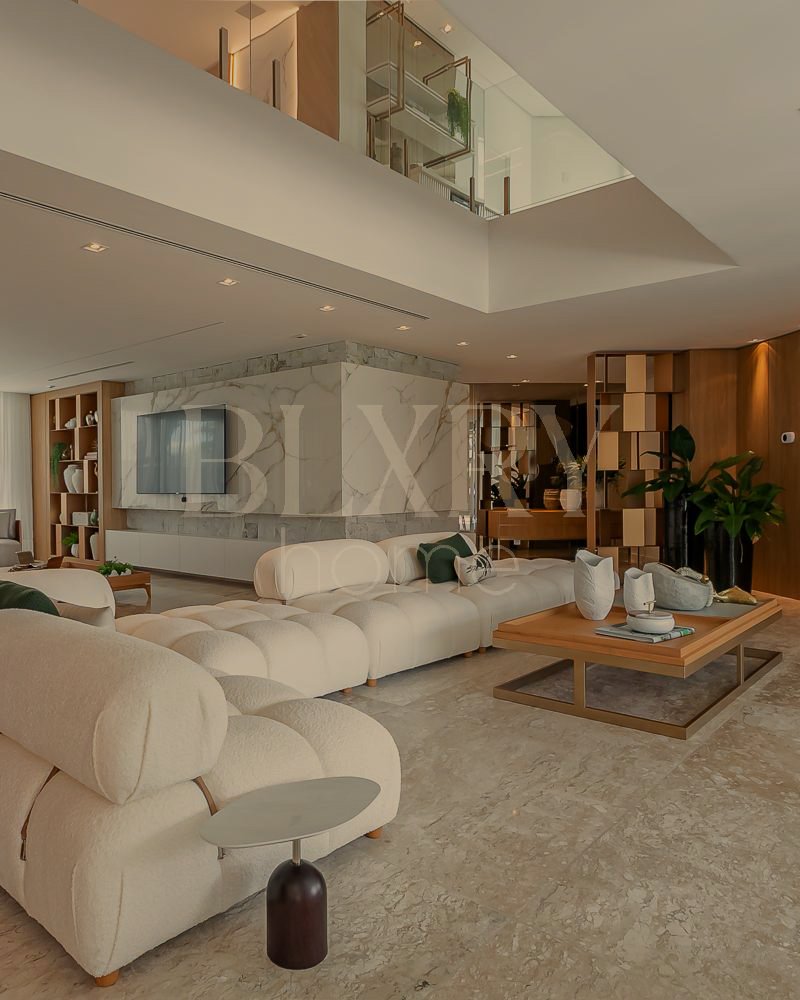 Casa com vista mar em Jurerê Internacional