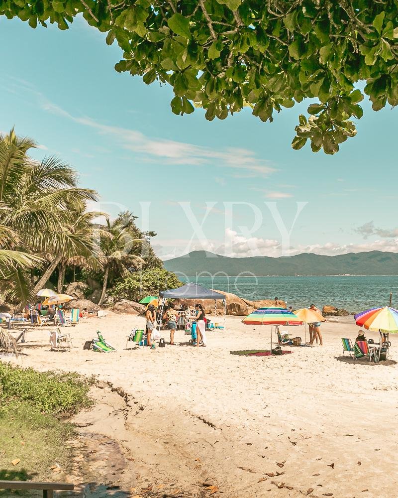 Apartamento frente mar em Canasjurê