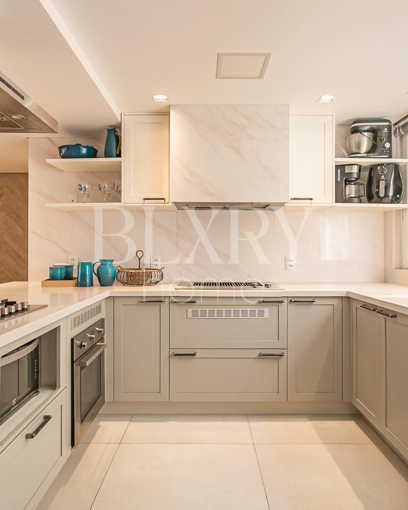 Apartamento frente mar em Canasjurê