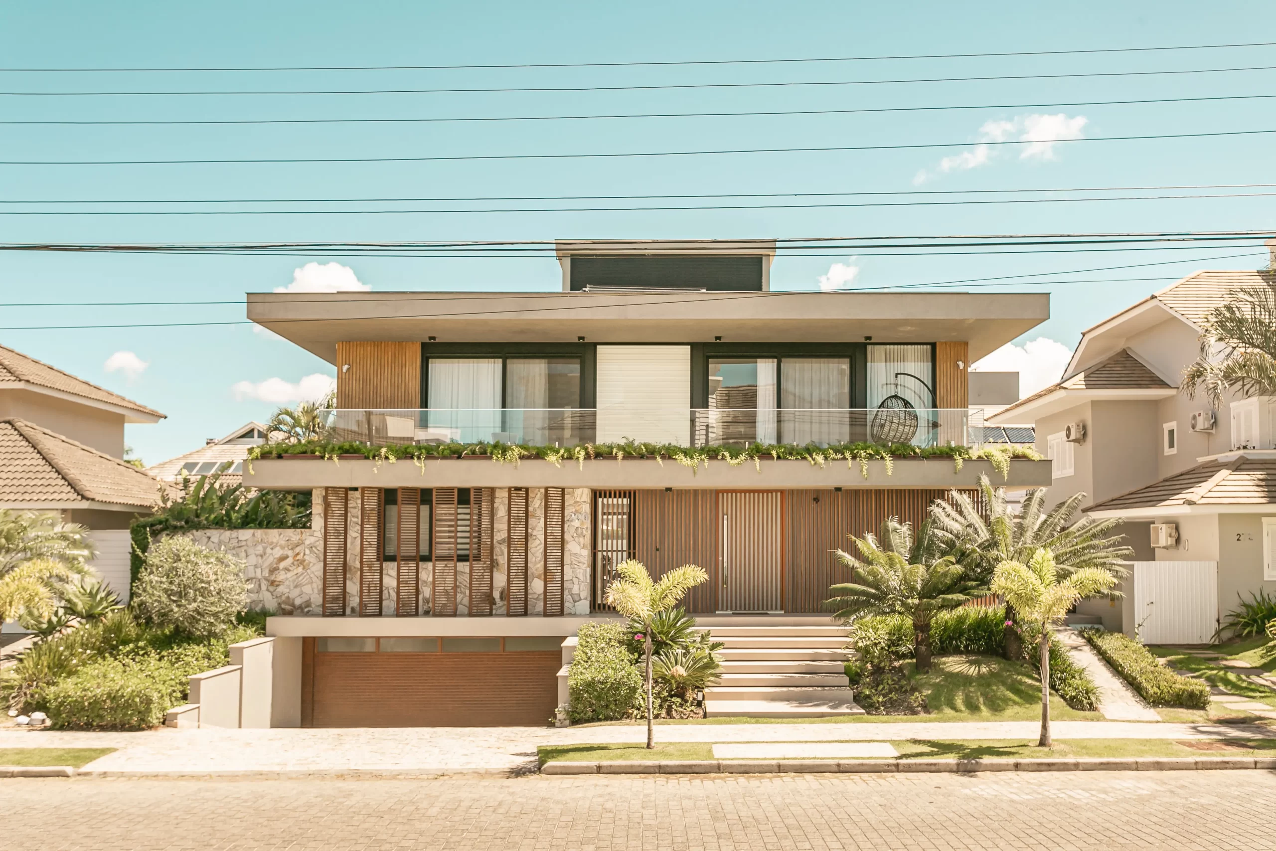 Casa com 5 suítes em Jurerê Internacional