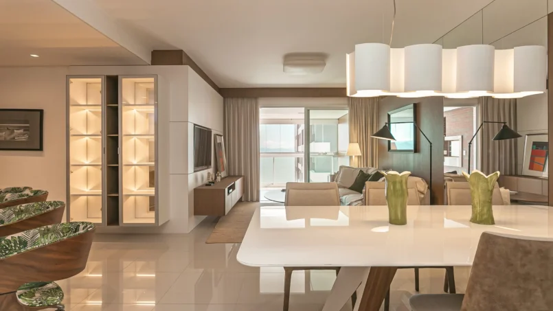 Apartamento 3 suítes com vista mar na Beira-mar