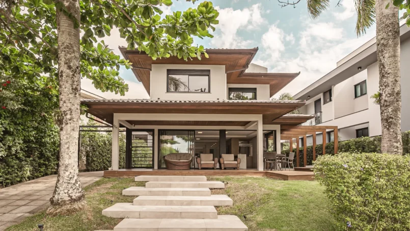 Casa com 5 dormitórios em Jurerê Internacional