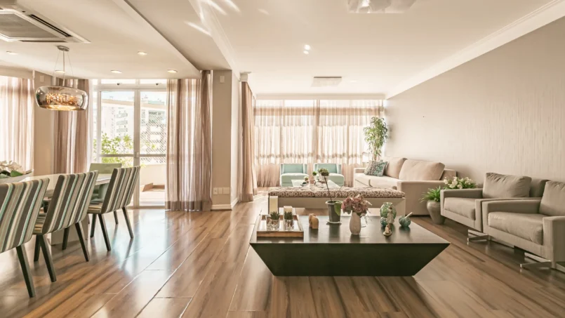 Apartamento de 4 dormitórios no Centro