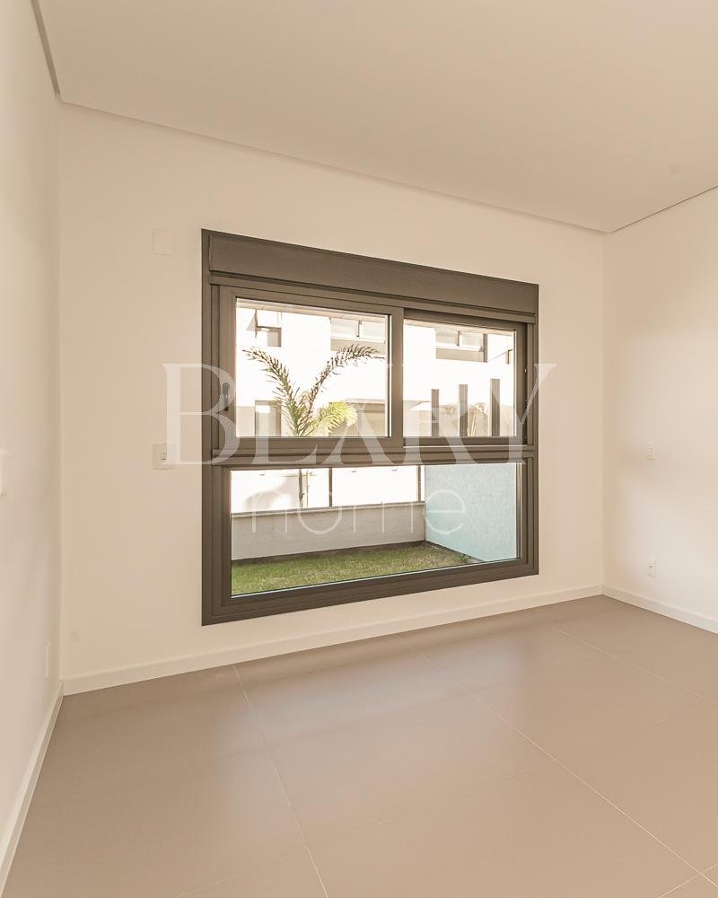 Apartamento frente mar no Morro das Pedras, Florianópolis