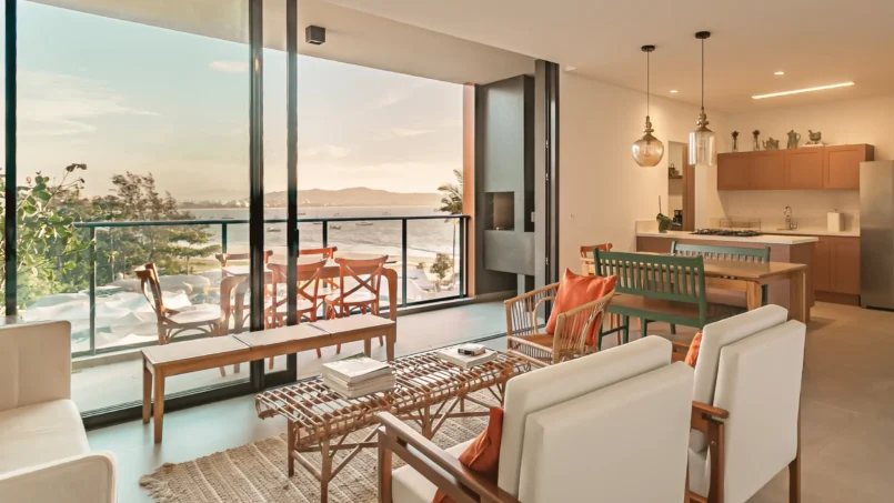 Apartamento com vista mar em Jurerê Internacional