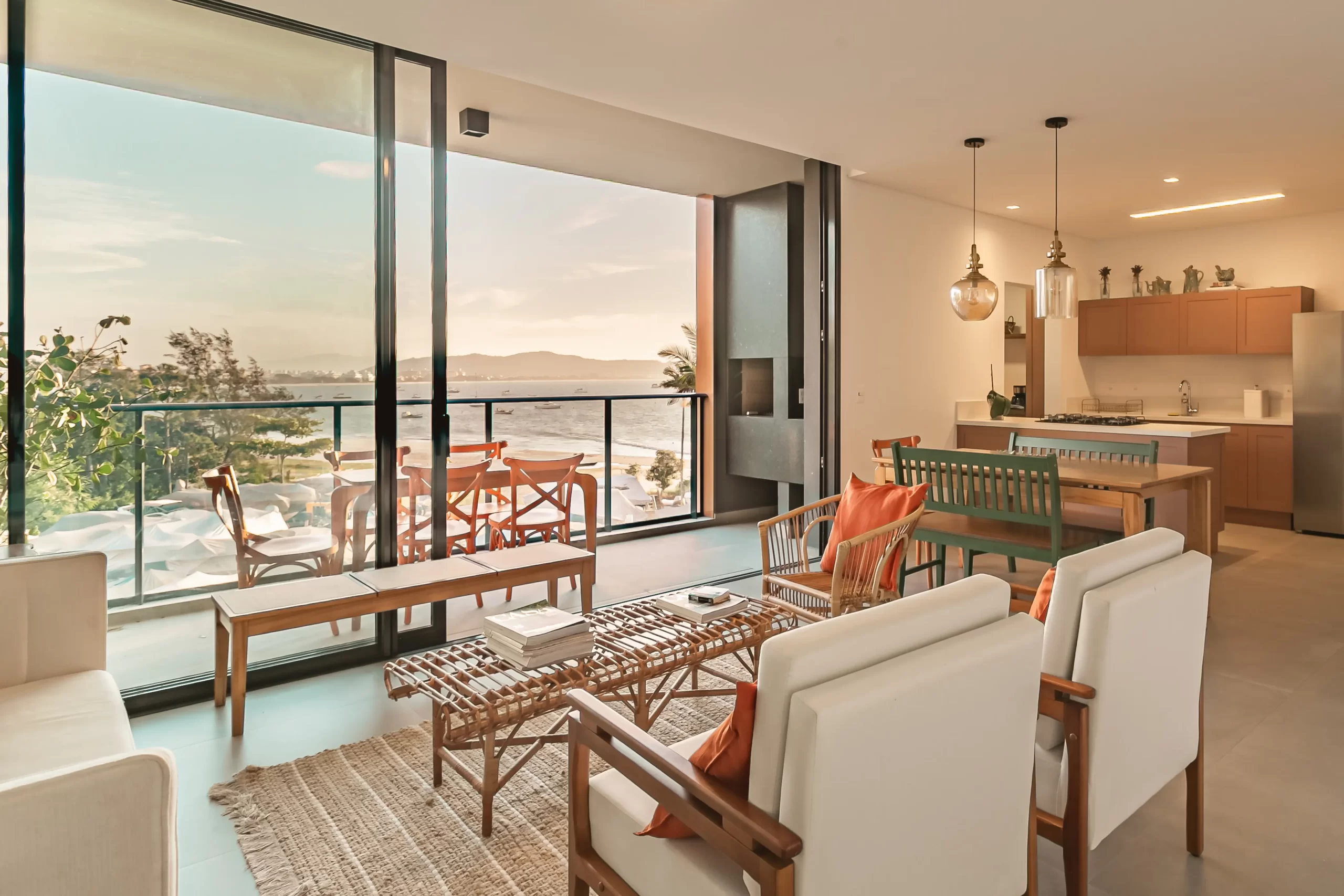 Apartamento com vista mar em Jurerê Internacional