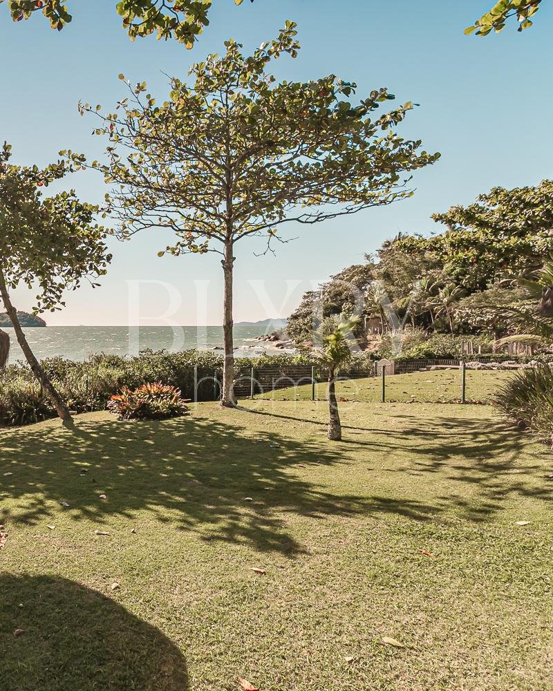 Casa pé na areia em Canajurê