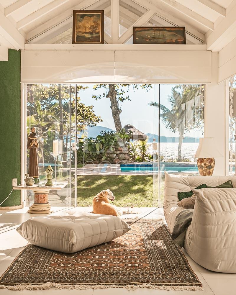 Casa pé na areia em Canajurê