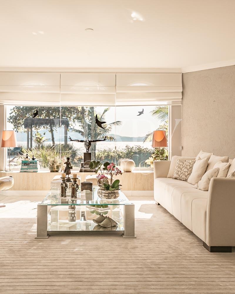 Casa pé na areia em Canajurê