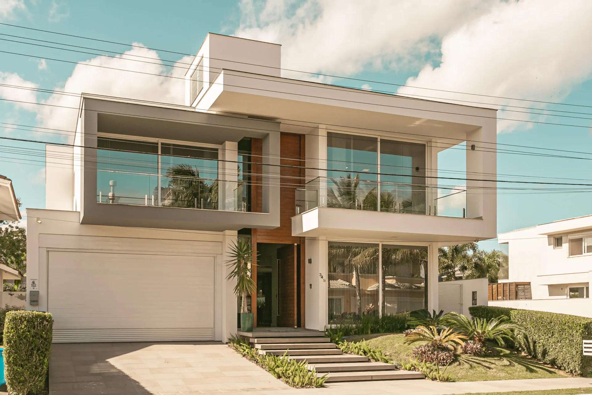 Casa com 4 suítes em Jurerê Internacional