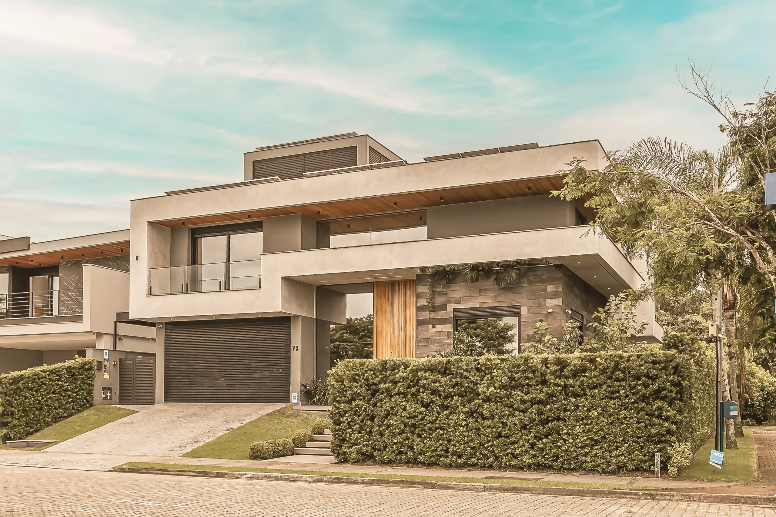 Casa com 4 suítes em Jurerê Internacional